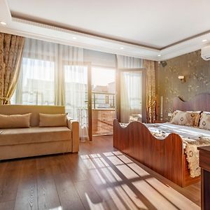 Studio met een King Size Bed